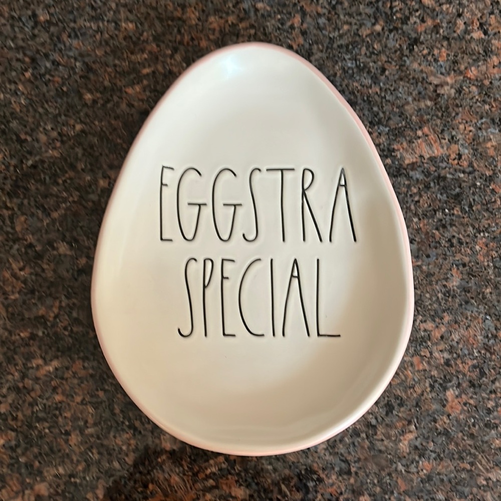 Rae Dunn Easter dish